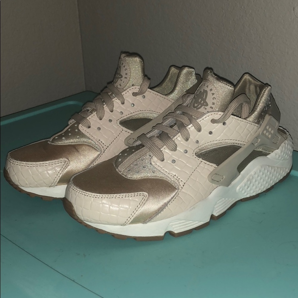 Nike shoes